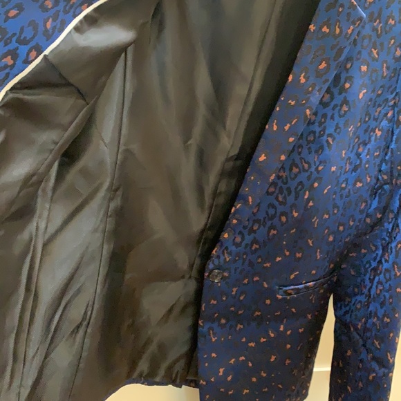 Banana Republic boyfriend blazer - size 2 - Picture 4 of 9